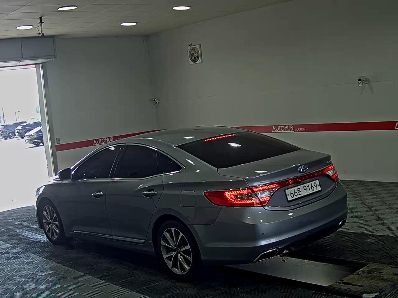 2015 - hyundai grandeur