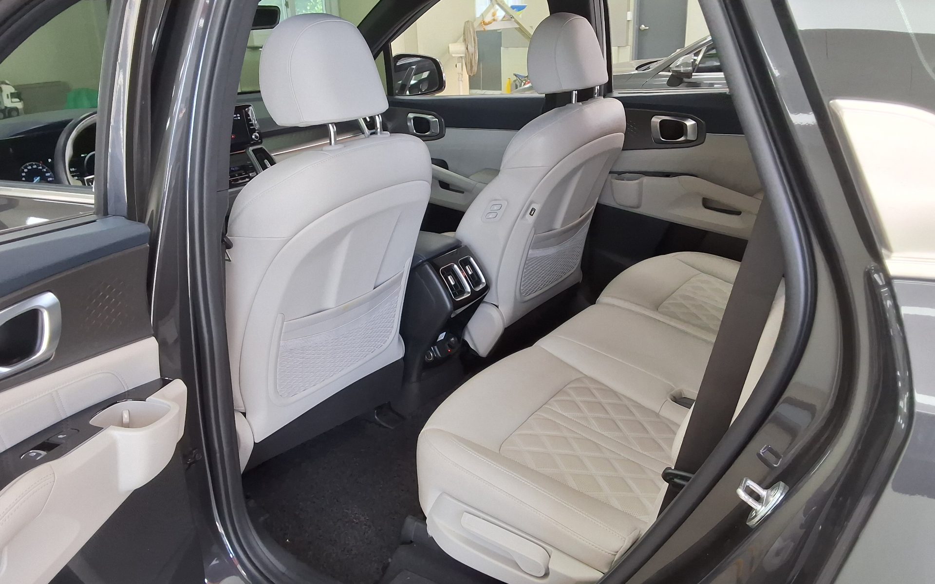 2023 - kia sorento