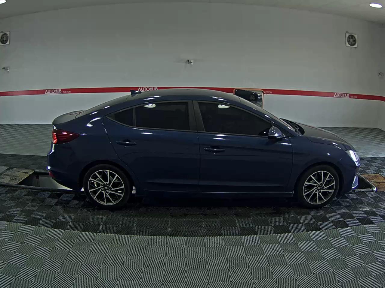 2019 - hyundai avante