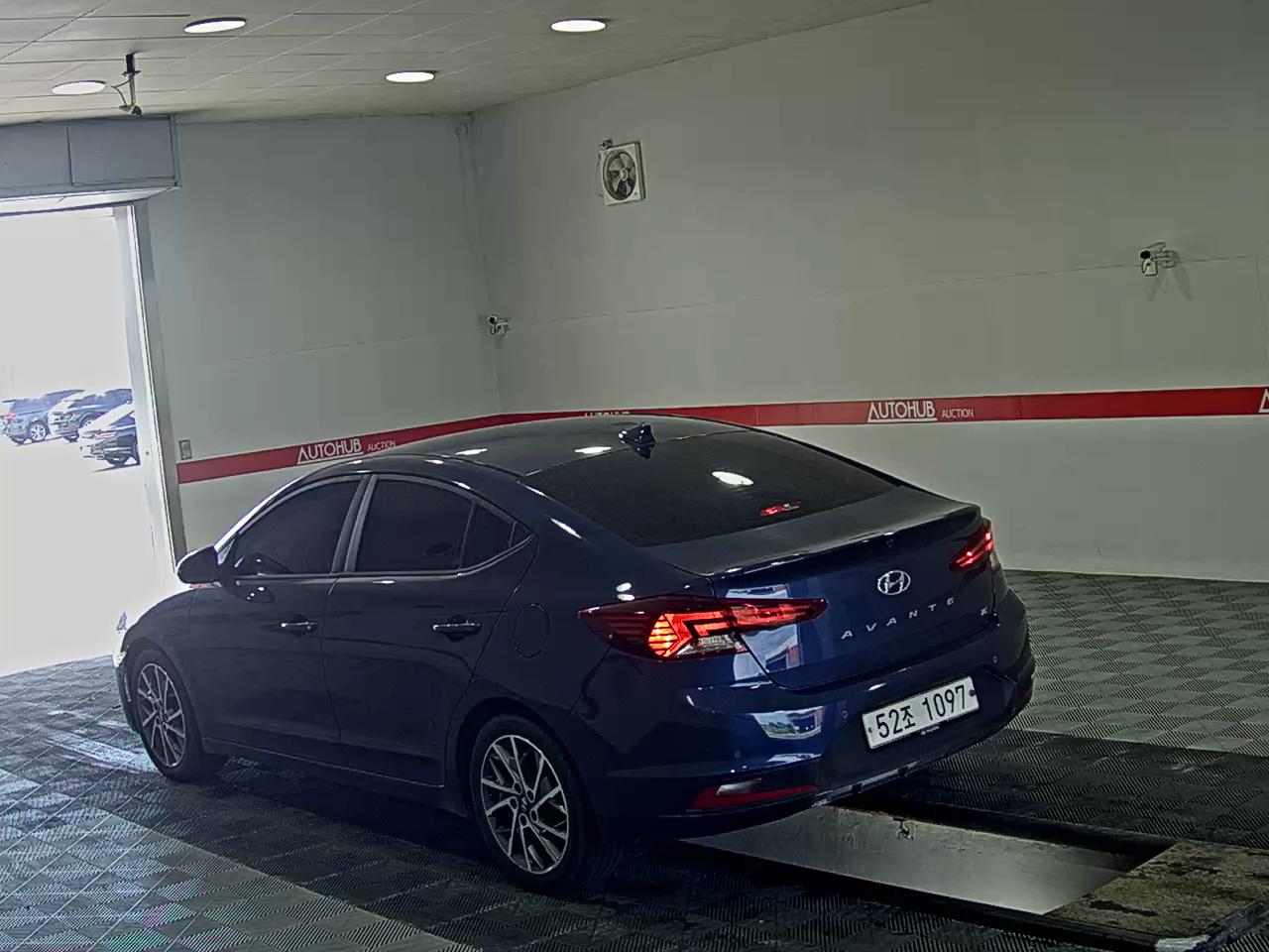 2019 - hyundai avante