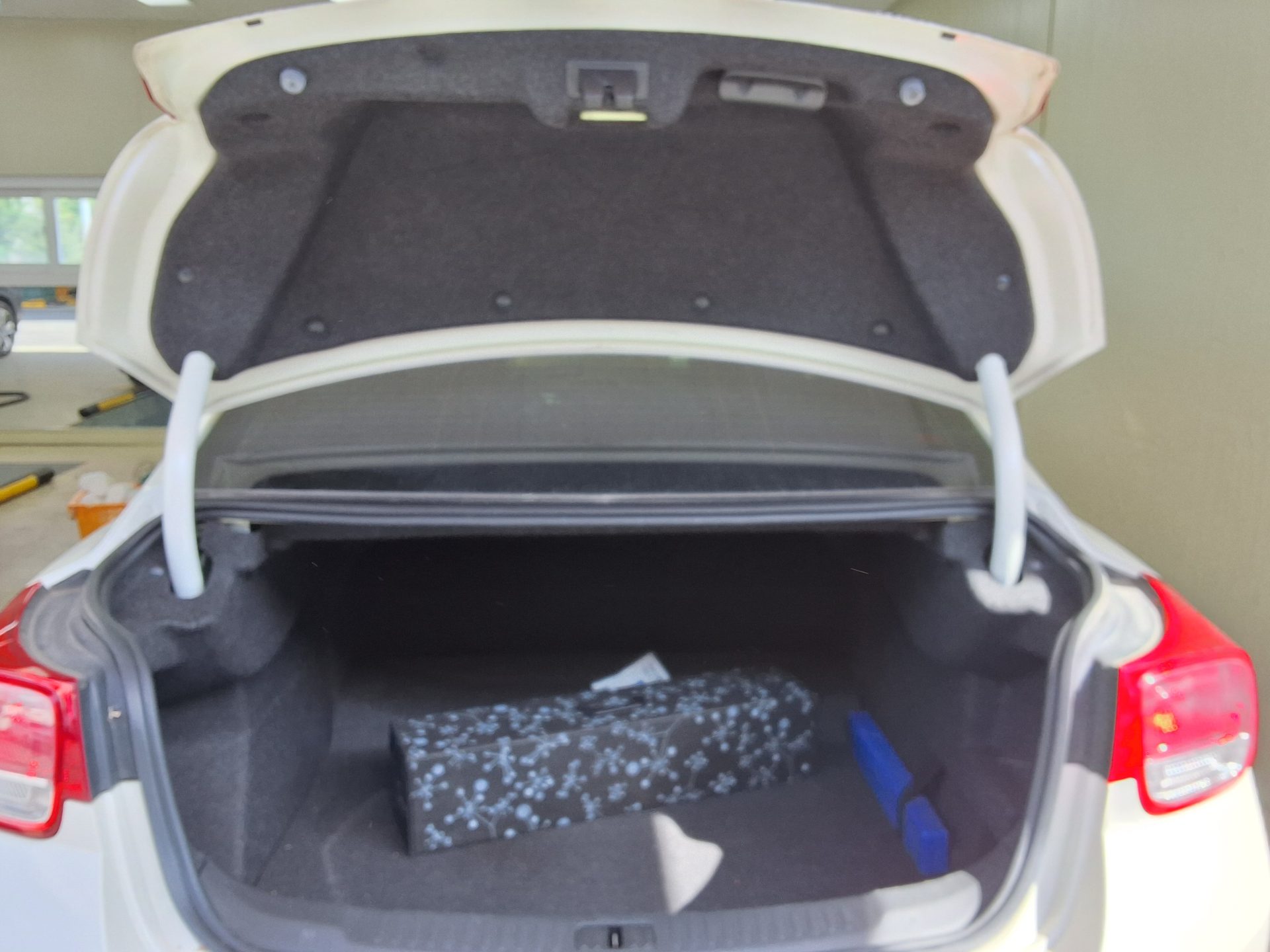 2012 - chevrolet malibu