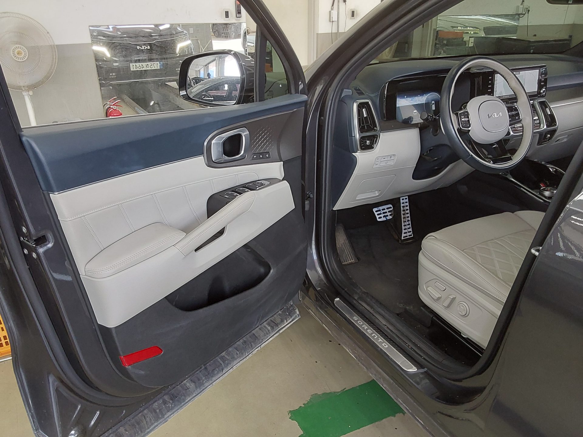 2023 - kia sorento