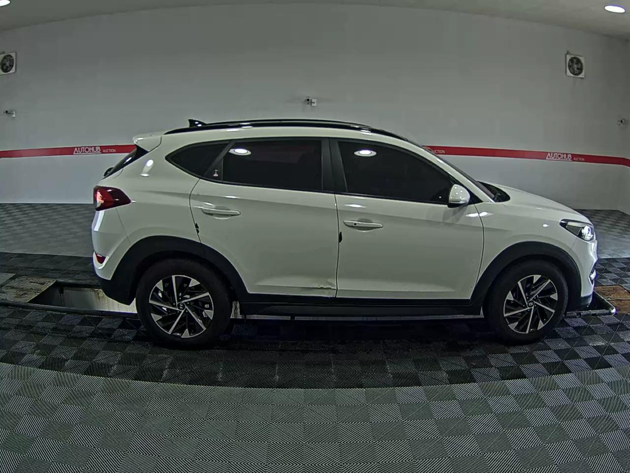 2017 - hyundai tucson