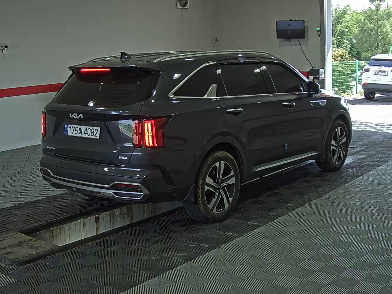 2023 - kia sorento