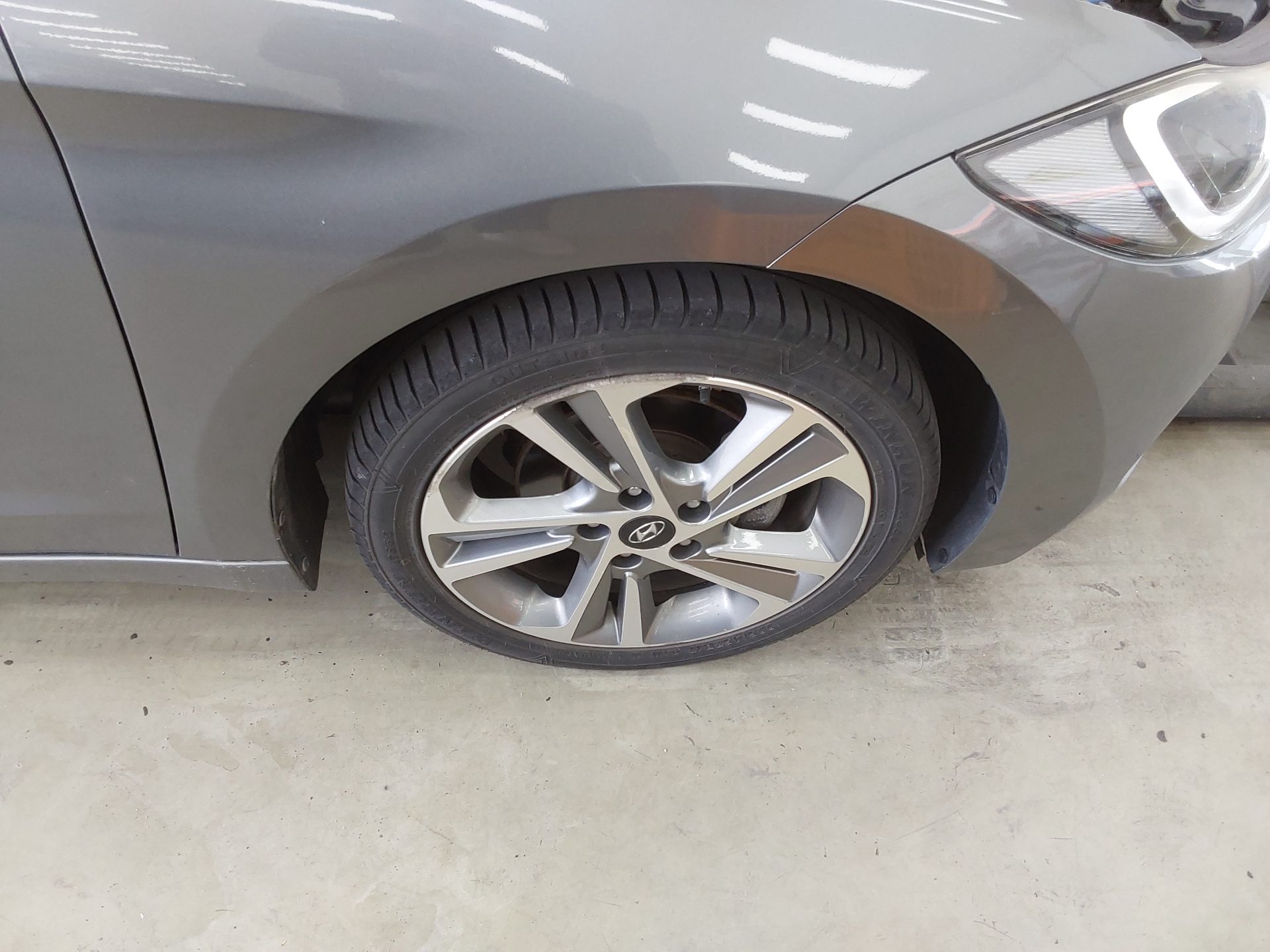 2016 - hyundai avante