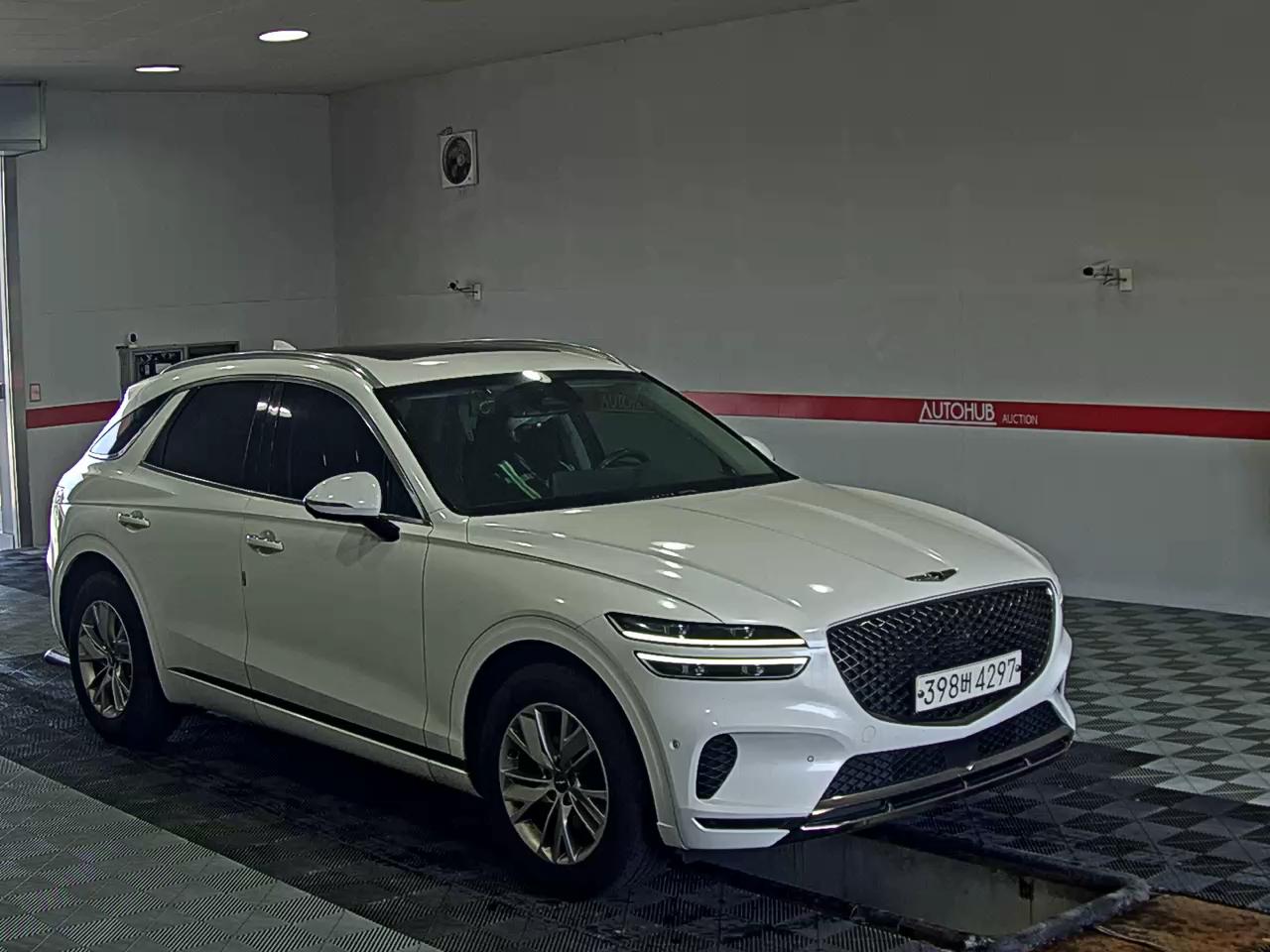 2021 - genesis gv70