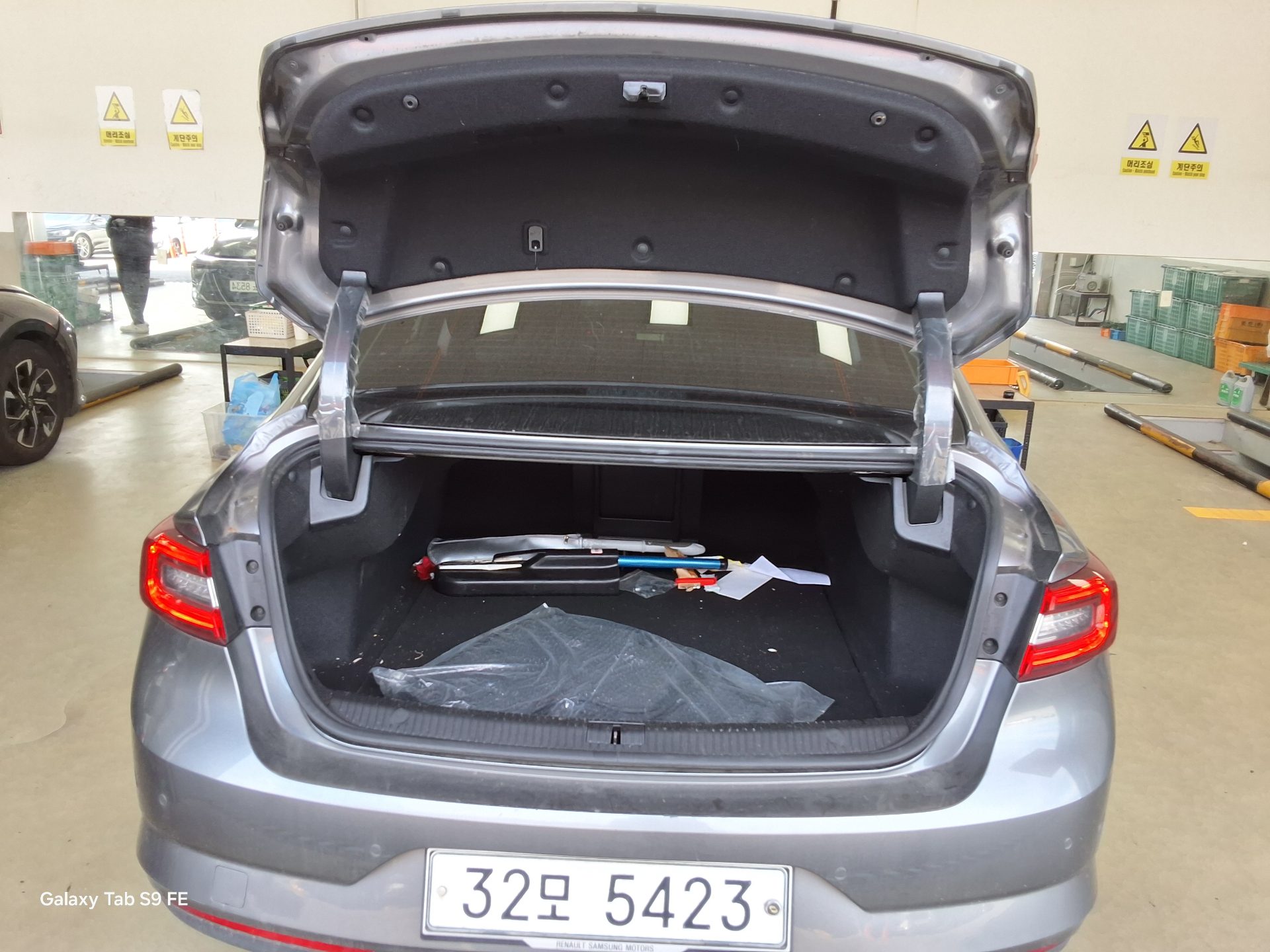 2019 - renault sm6