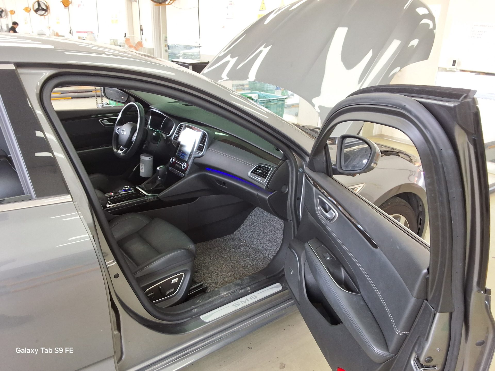 2019 - renault sm6