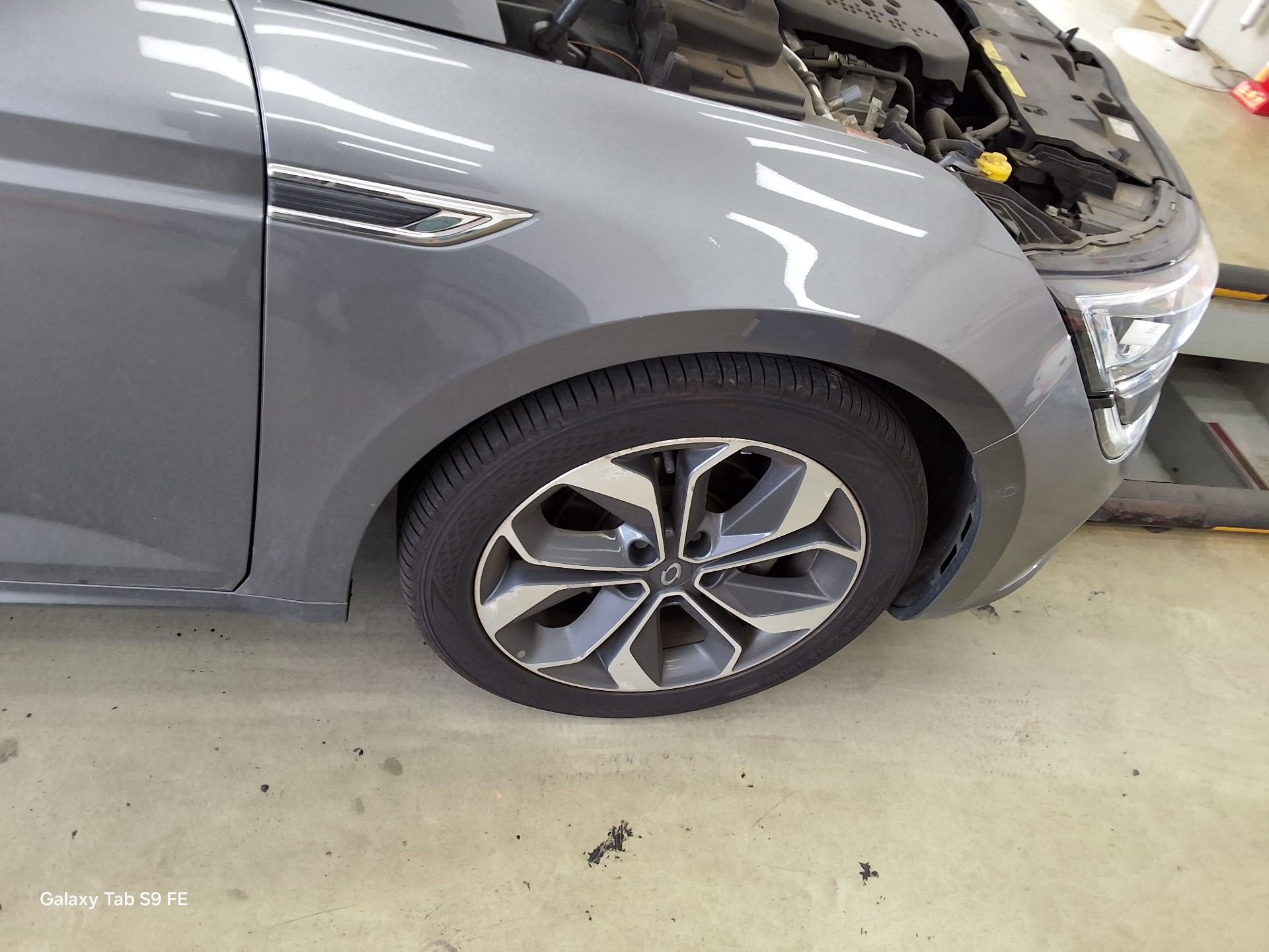 2019 - renault sm6