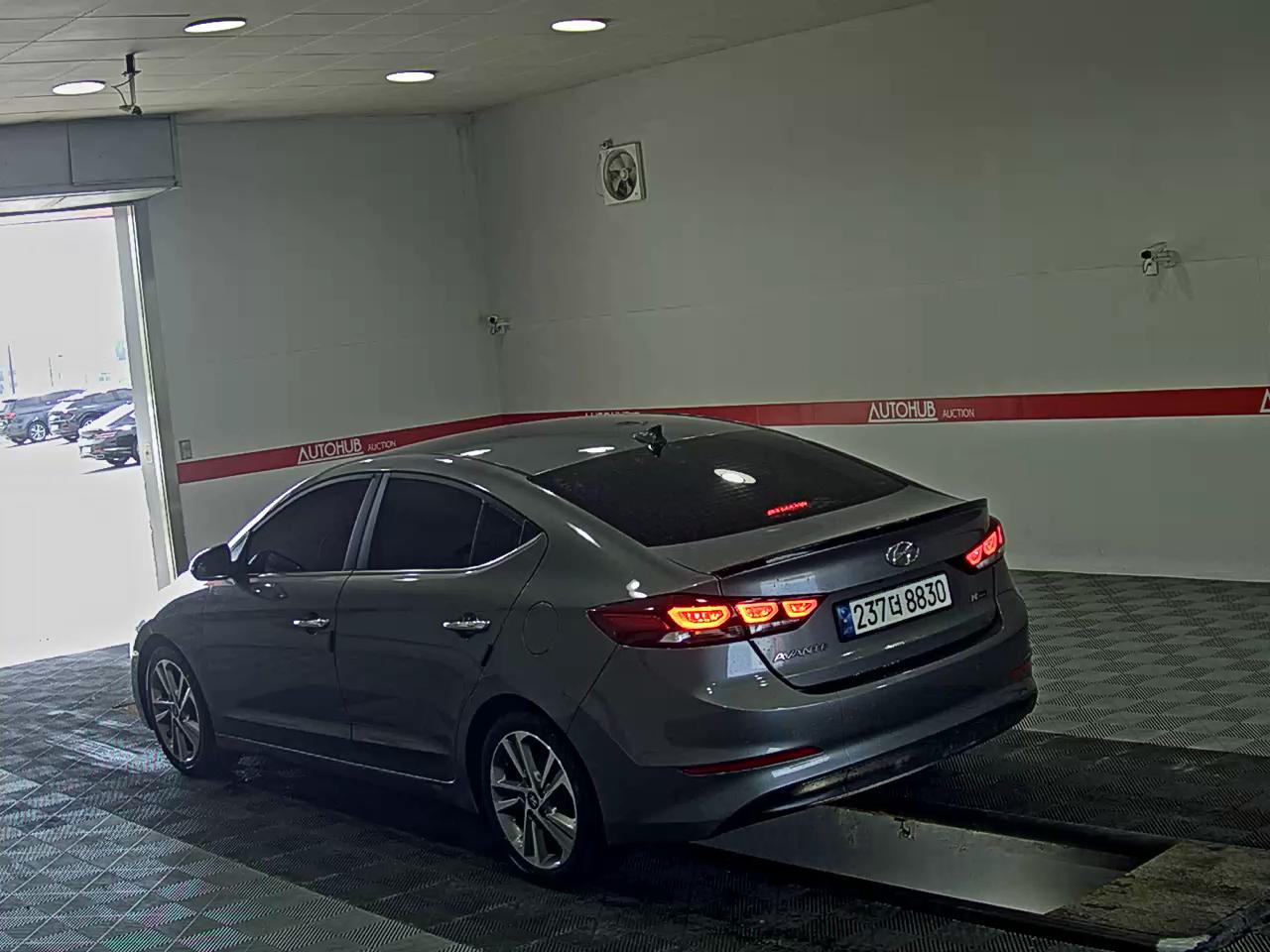 2016 - hyundai avante