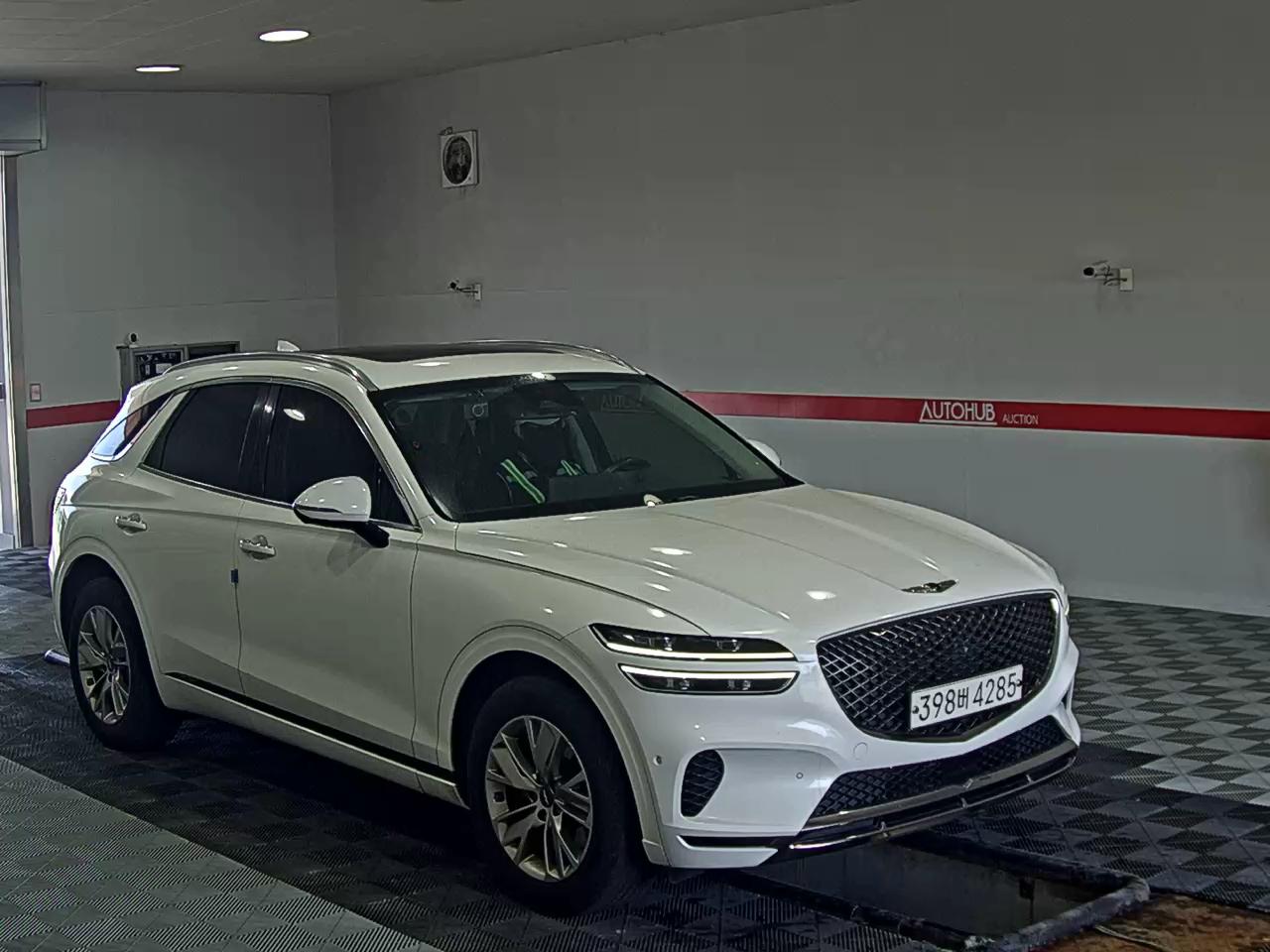 2021 - genesis gv70
