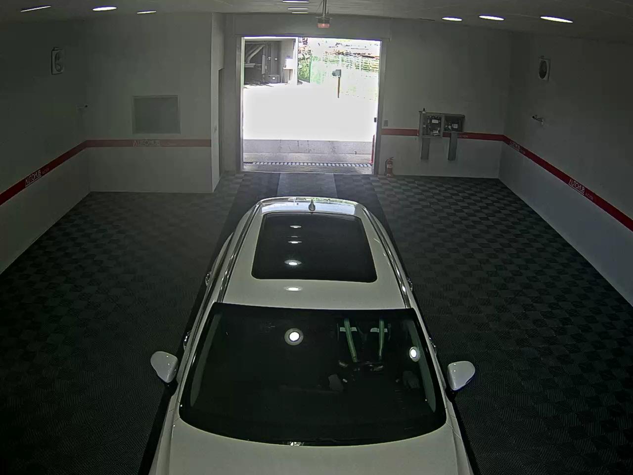2021 - genesis gv70