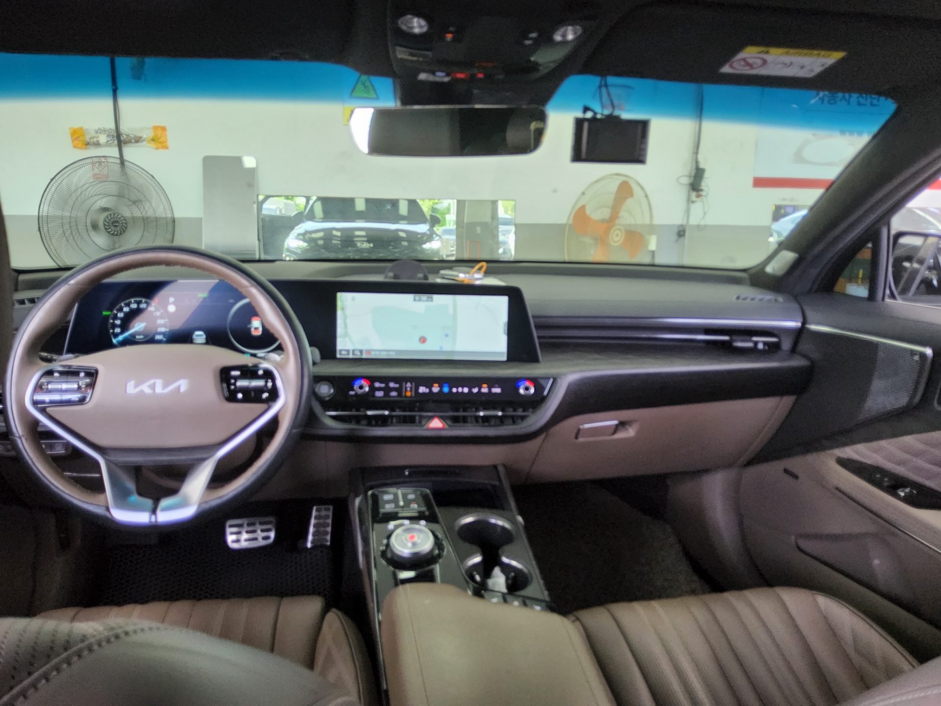 2022 - kia k8