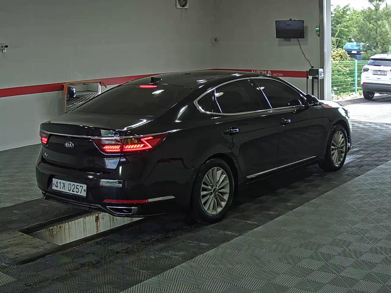 2016 - kia k7