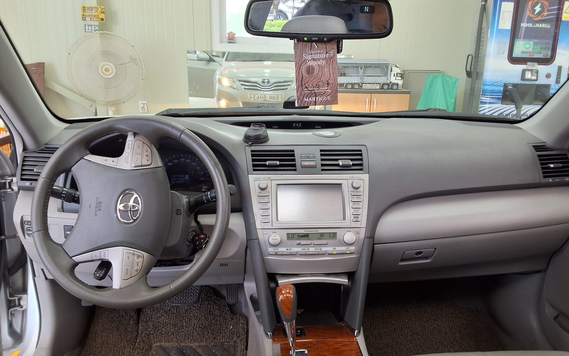 2011 - toyota camry