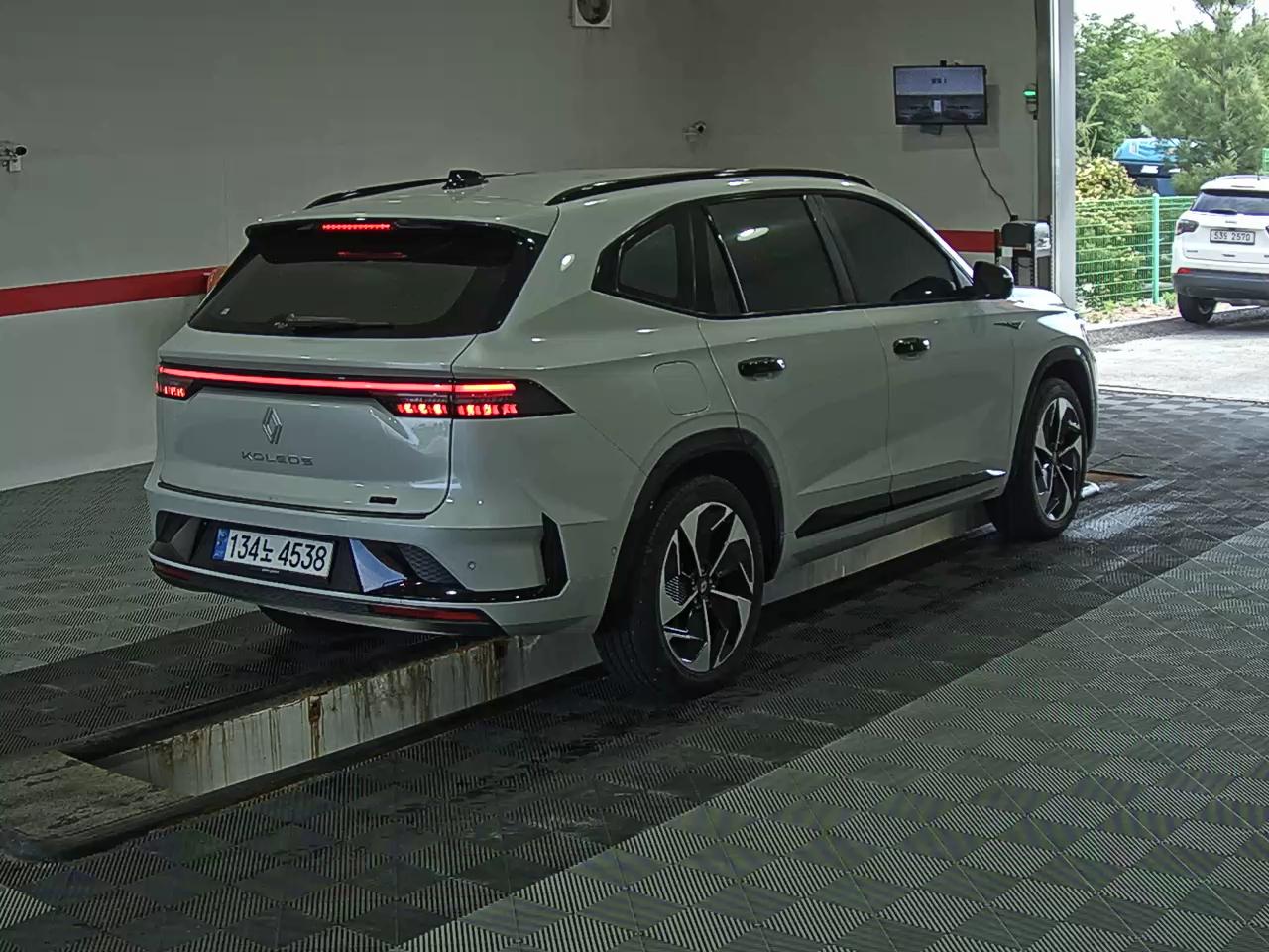 2025 - renault grand koleos