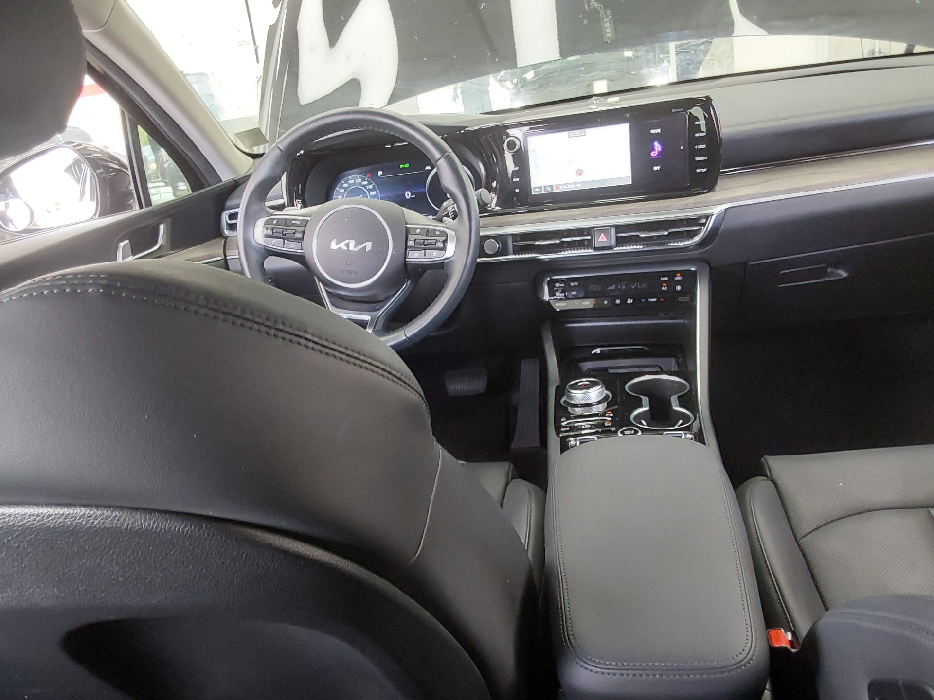 2023 - kia k5