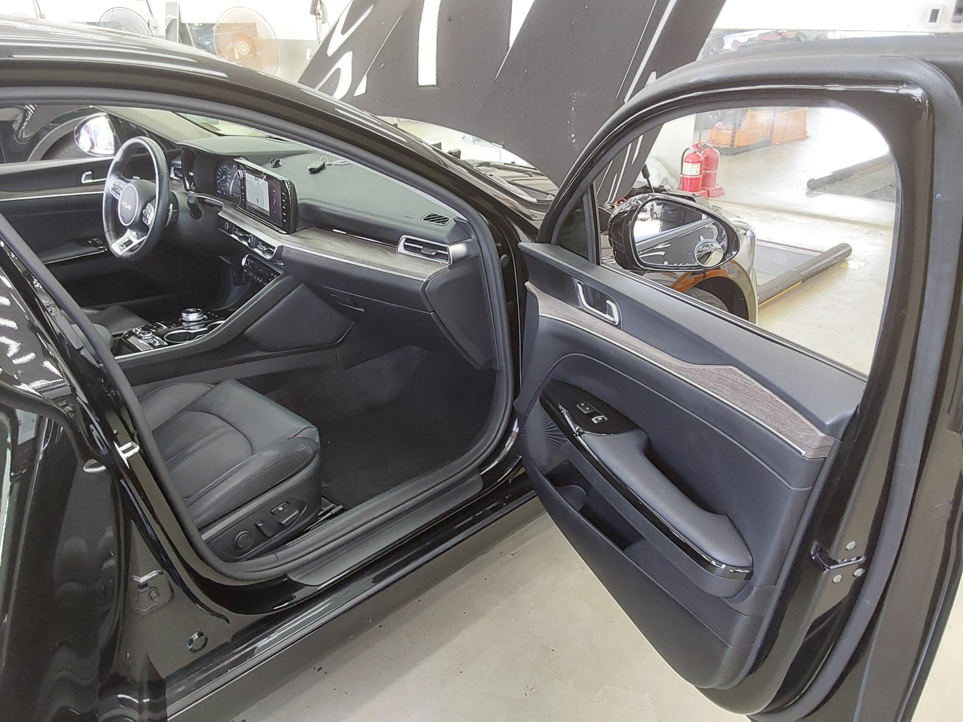 2023 - kia k5