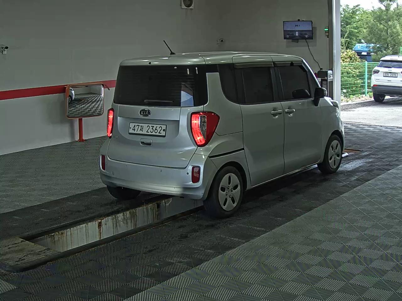 2012 - kia ray