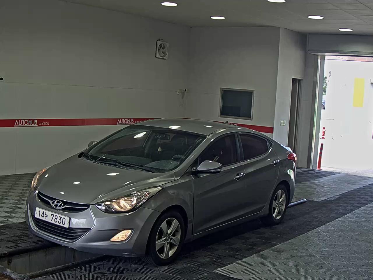 HYUNDAI AVANTE MD M16 GDi AVENUE