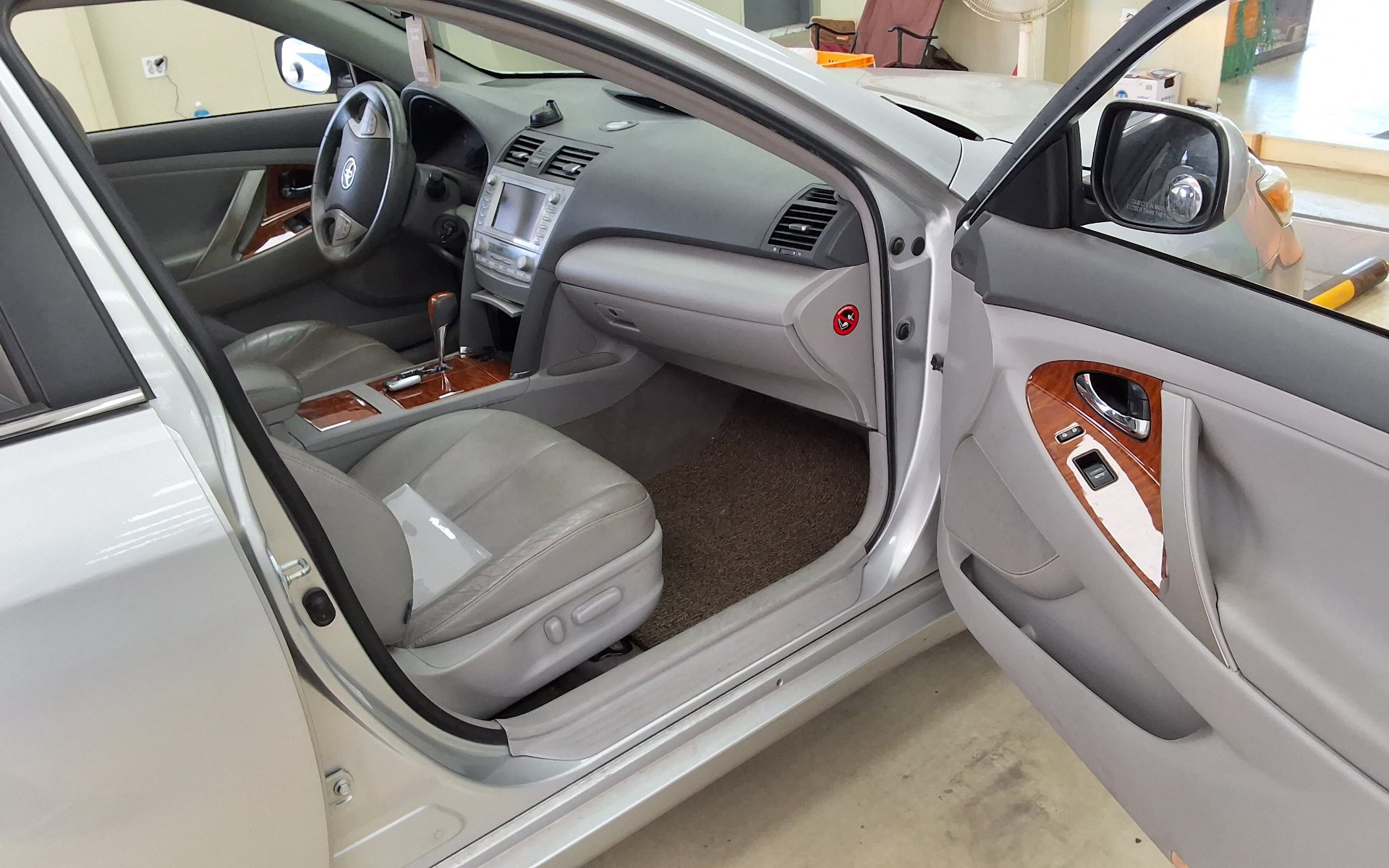 2011 - toyota camry
