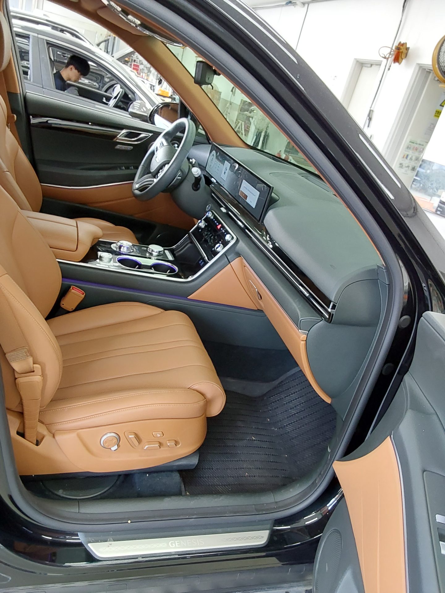 2024 - genesis gv80
