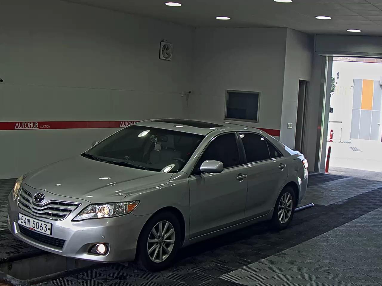 2011 - toyota camry