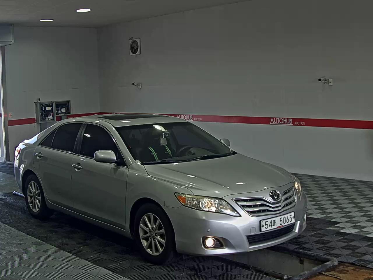 2011 - toyota camry