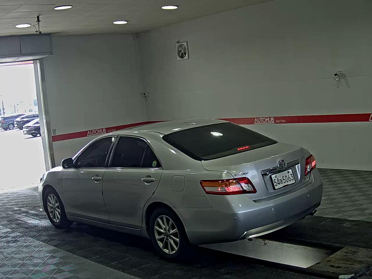 2011 - toyota camry