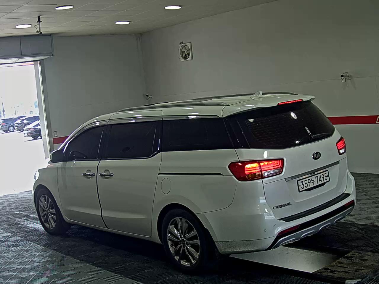 2015 - kia carnival