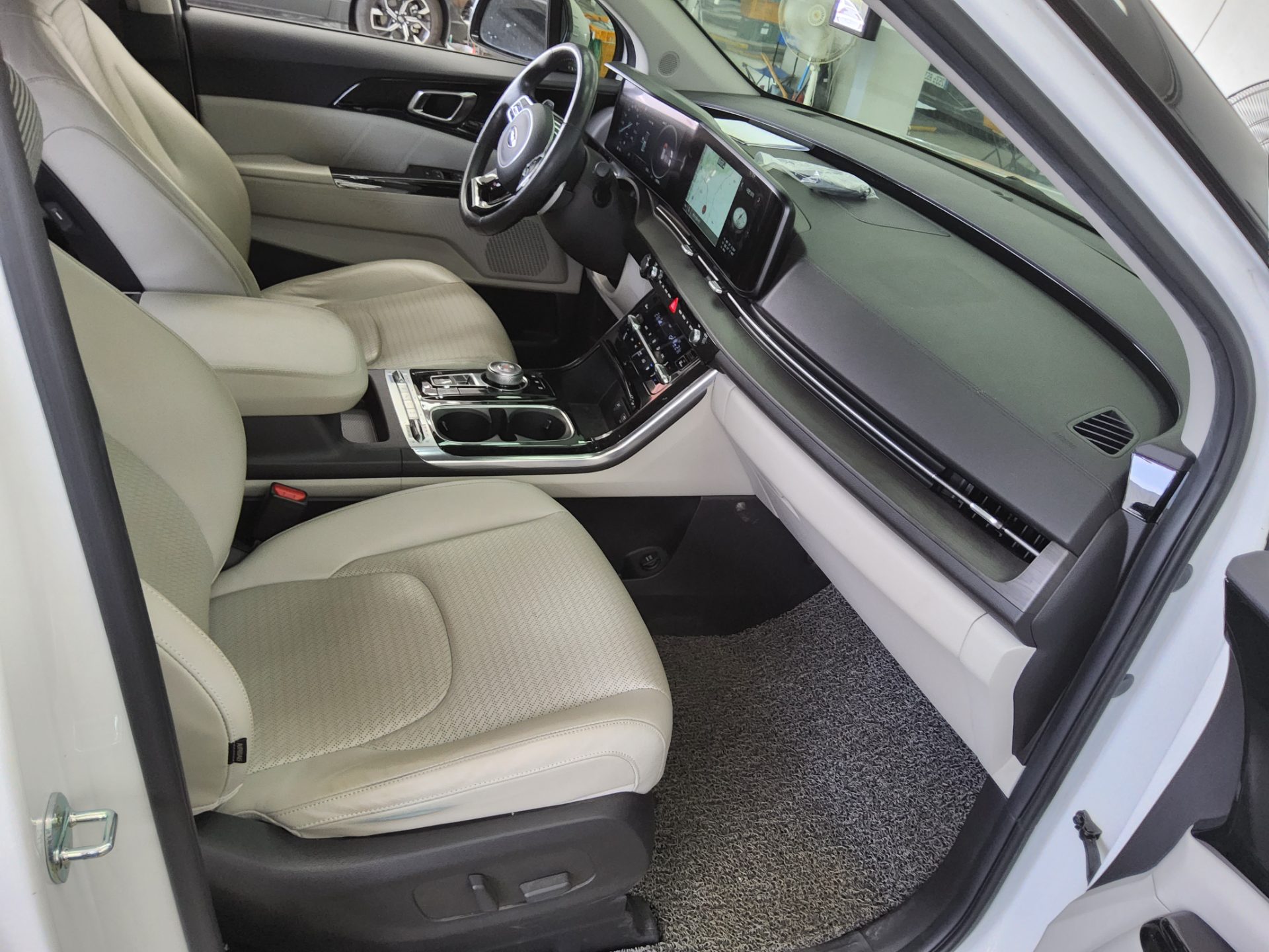 2021 - kia carnival