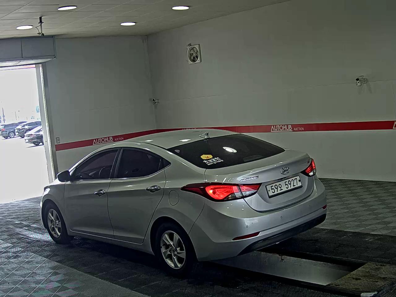 2015 - hyundai avante