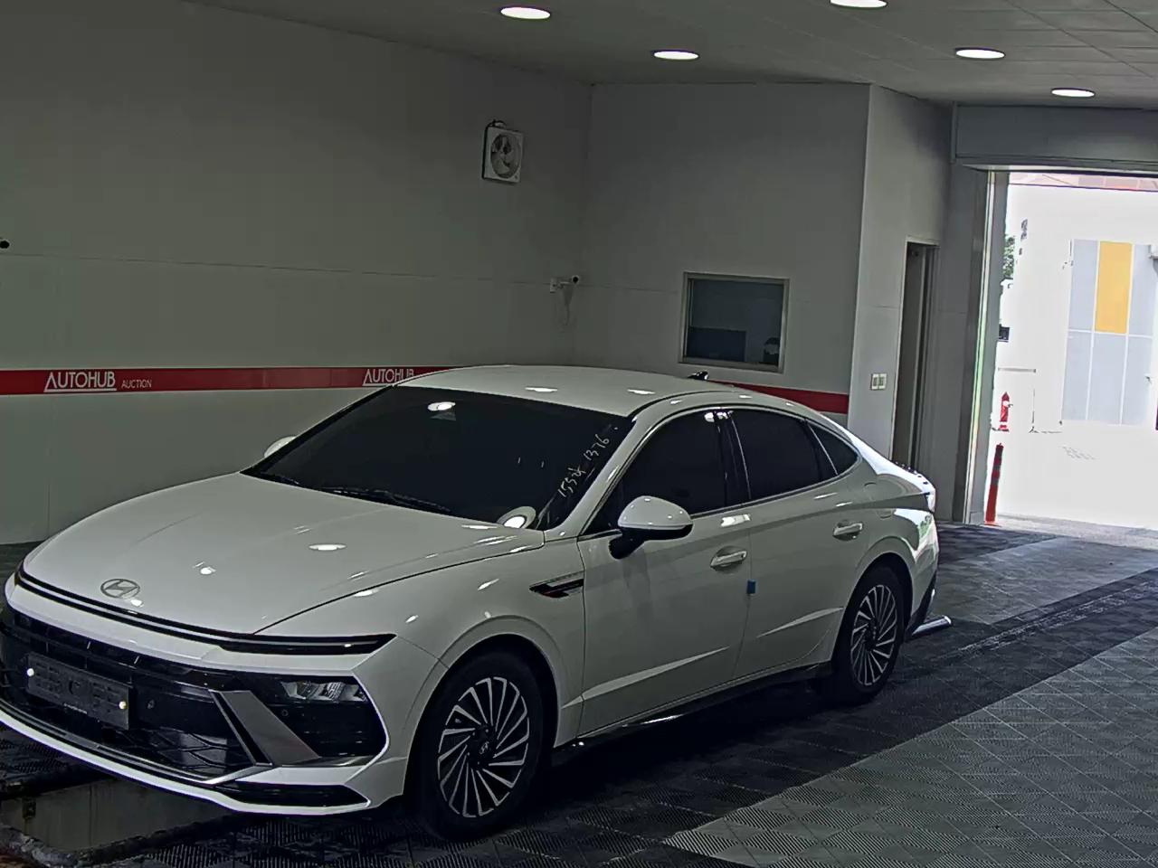 HYUNDAI SONATA EDGE HEV