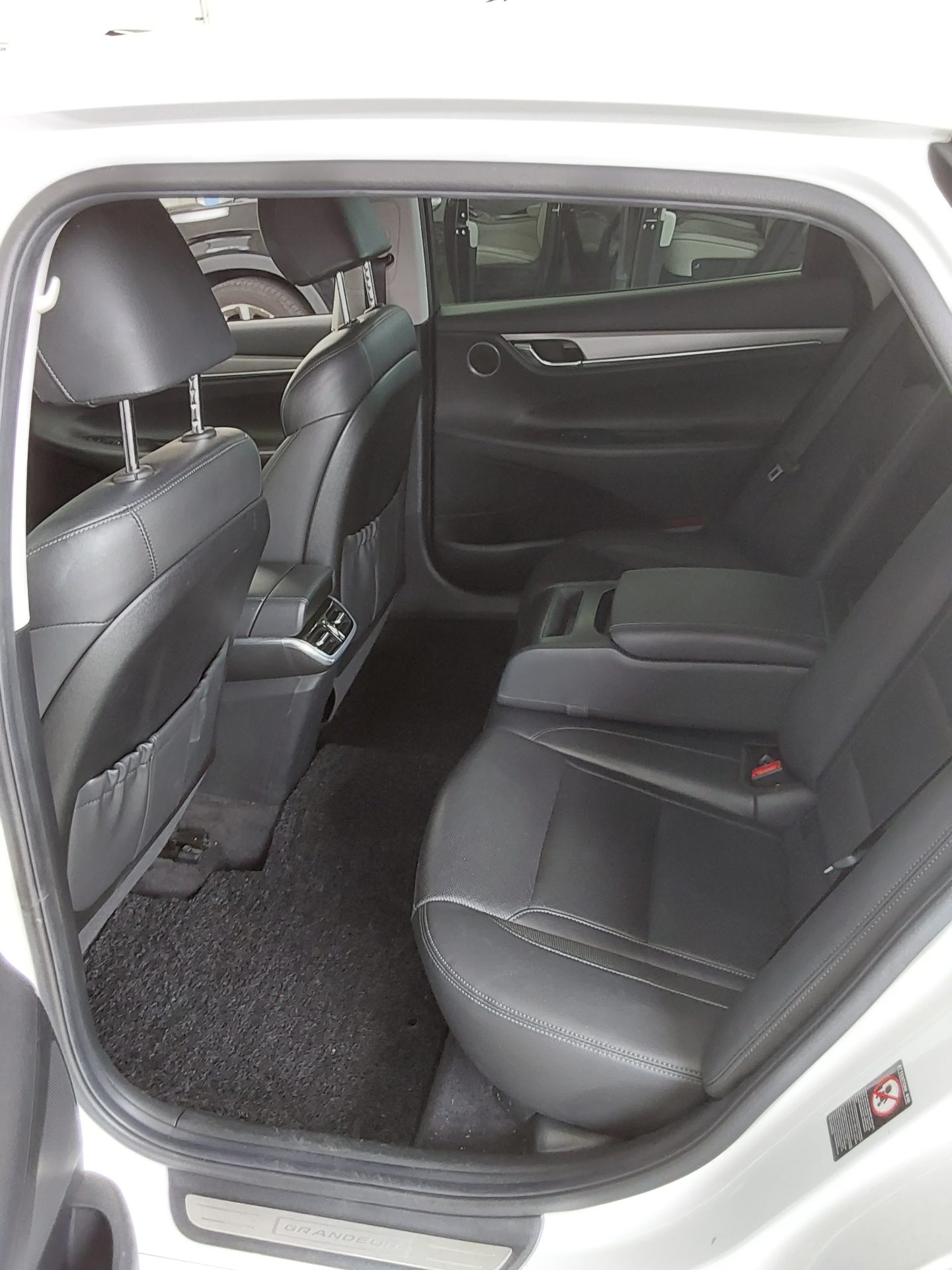 2020 - hyundai grandeur