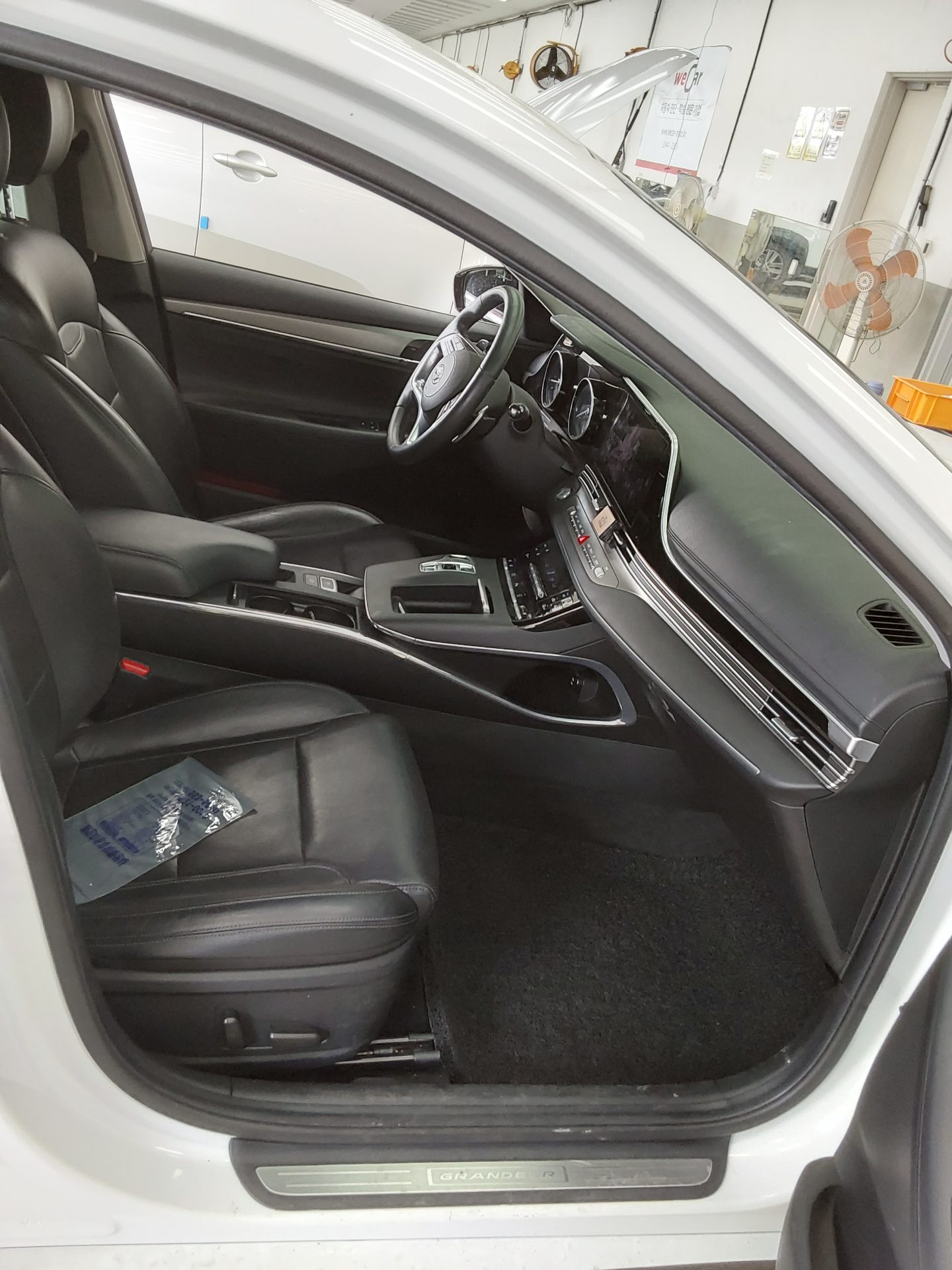 2020 - hyundai grandeur