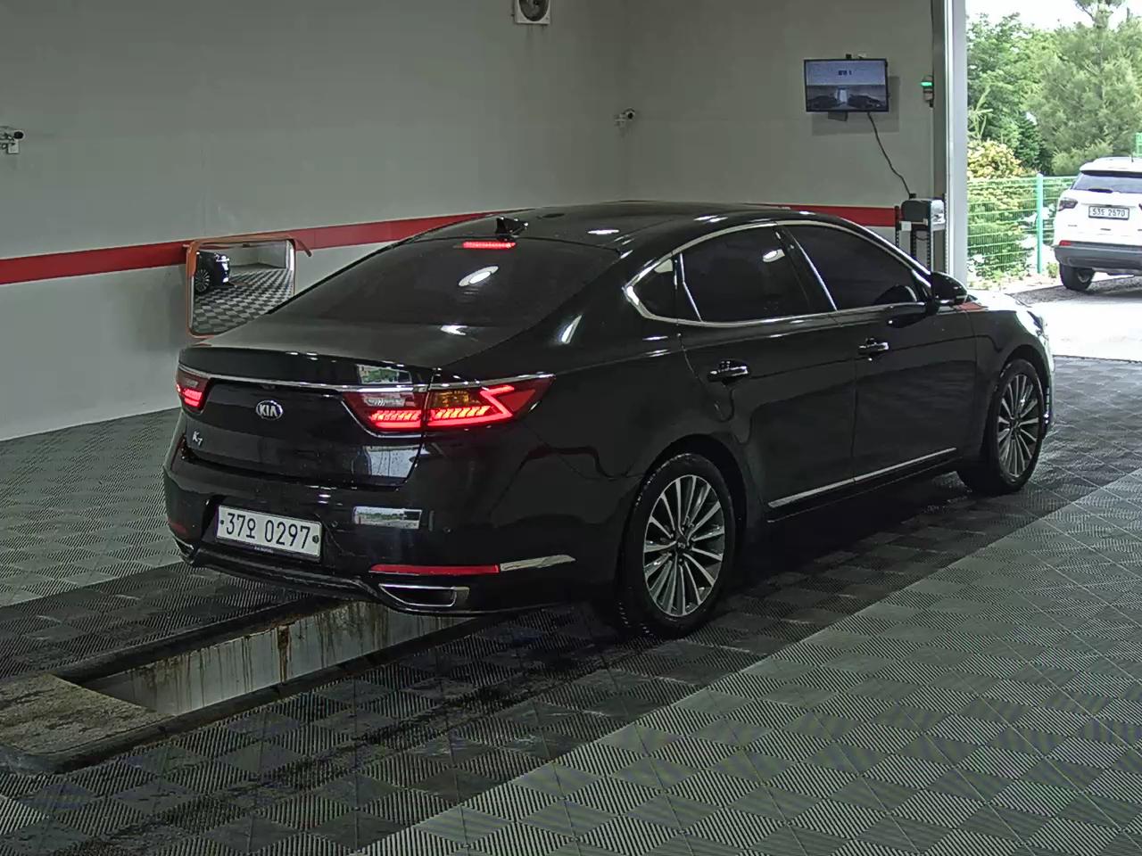 2016 - kia k7