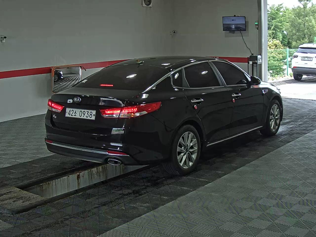2016 - kia k5