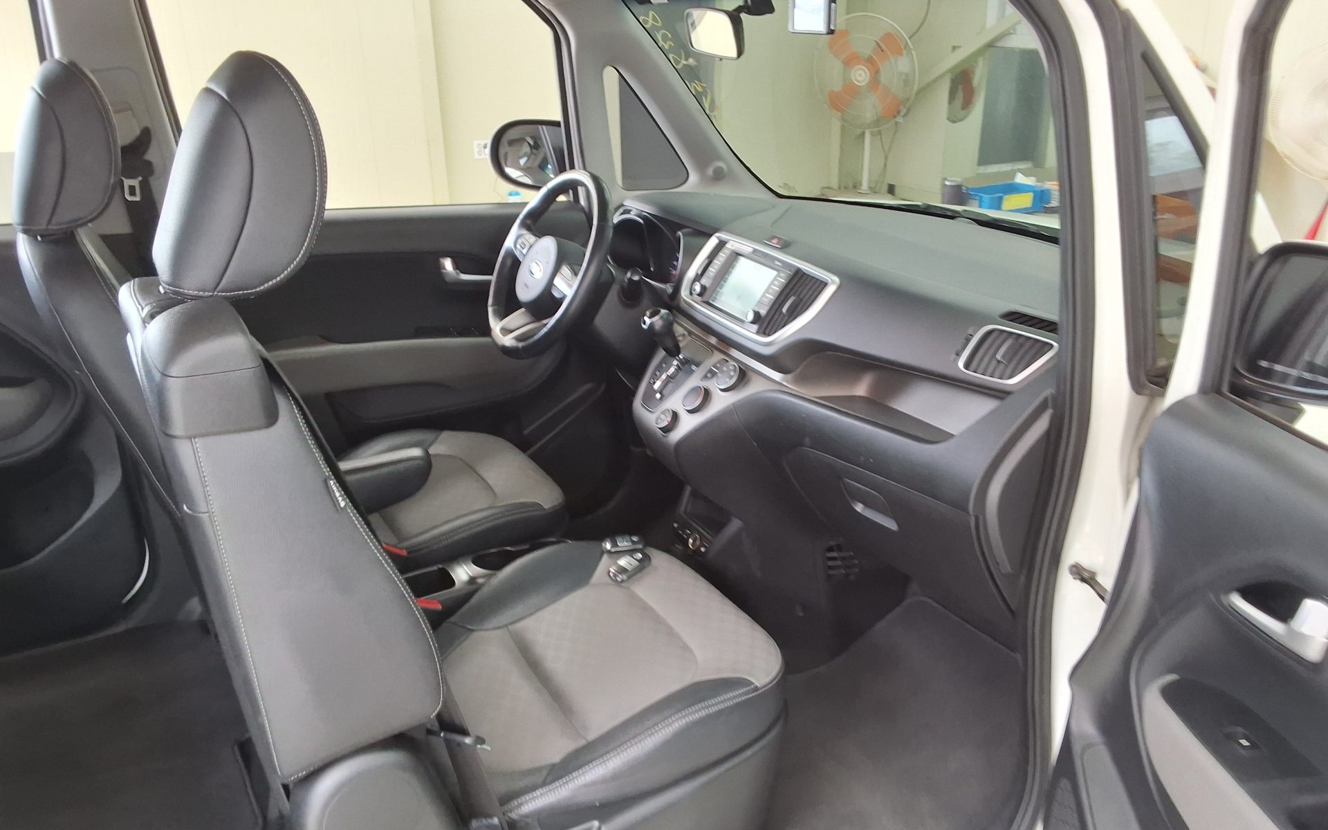 2019 - kia ray