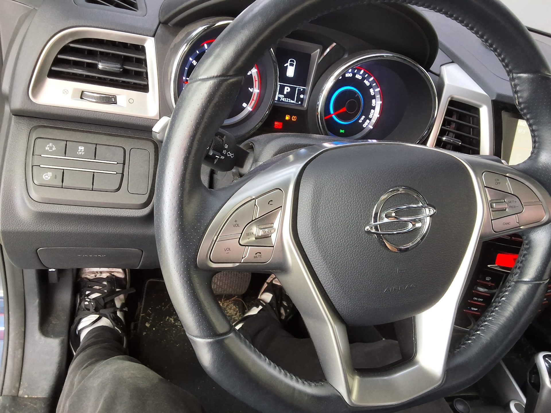 2016 - ssangyong tivoli