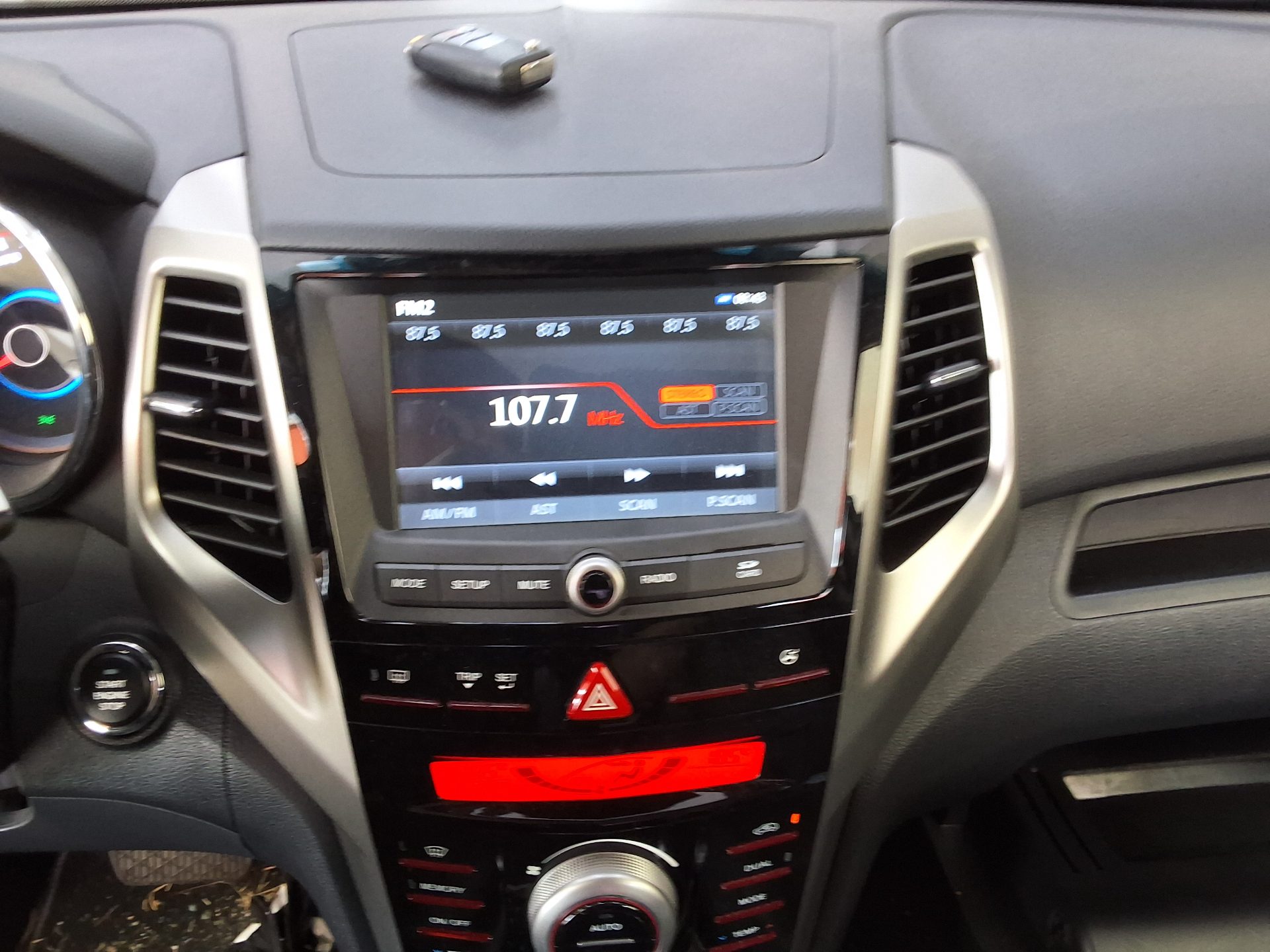 2016 - ssangyong tivoli