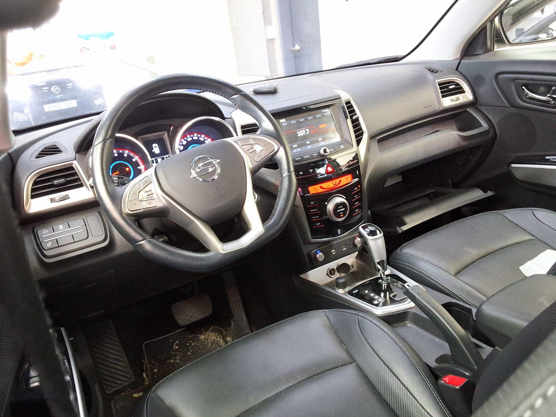 2016 - ssangyong tivoli