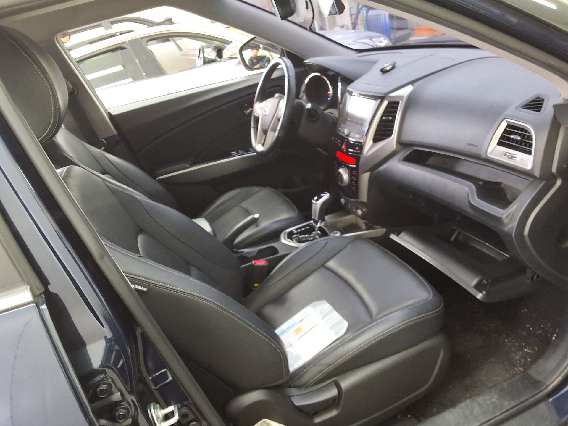 2016 - ssangyong tivoli