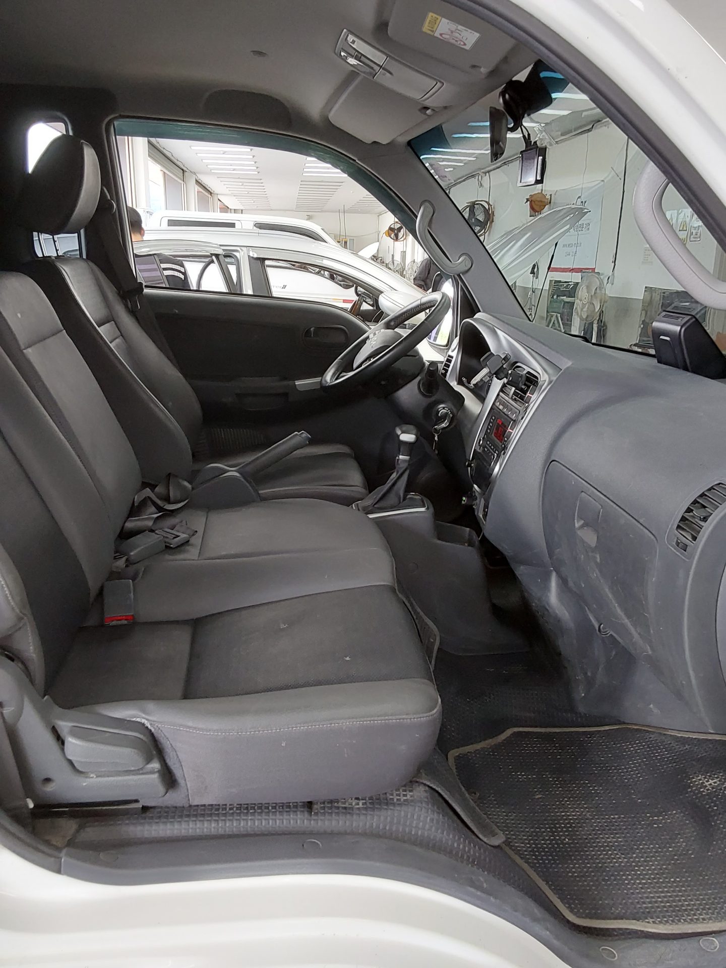 2024 - kia bongo