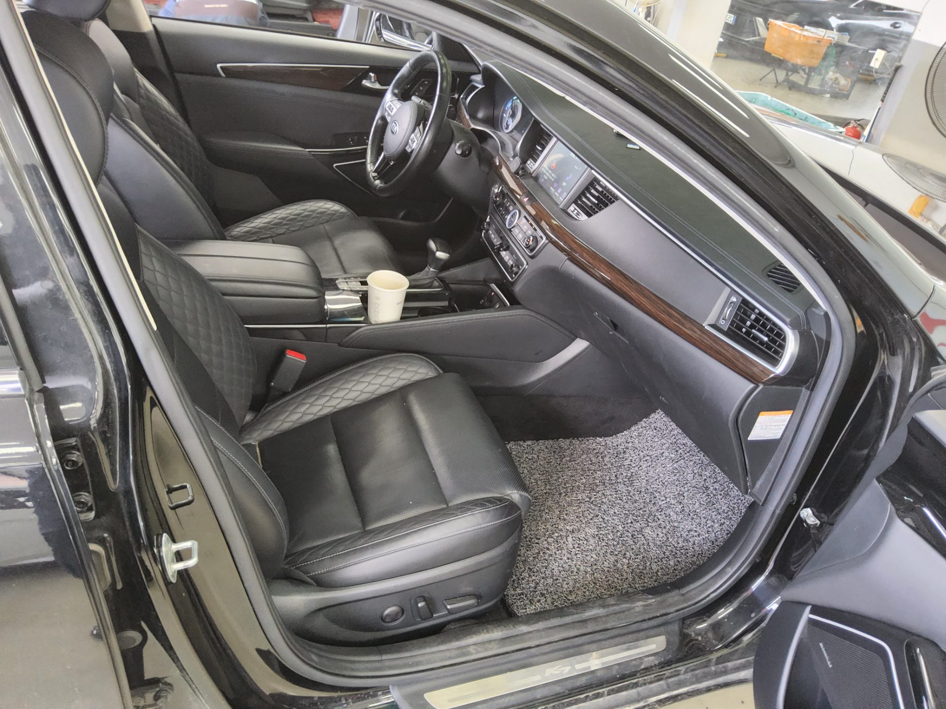 2019 - kia k7