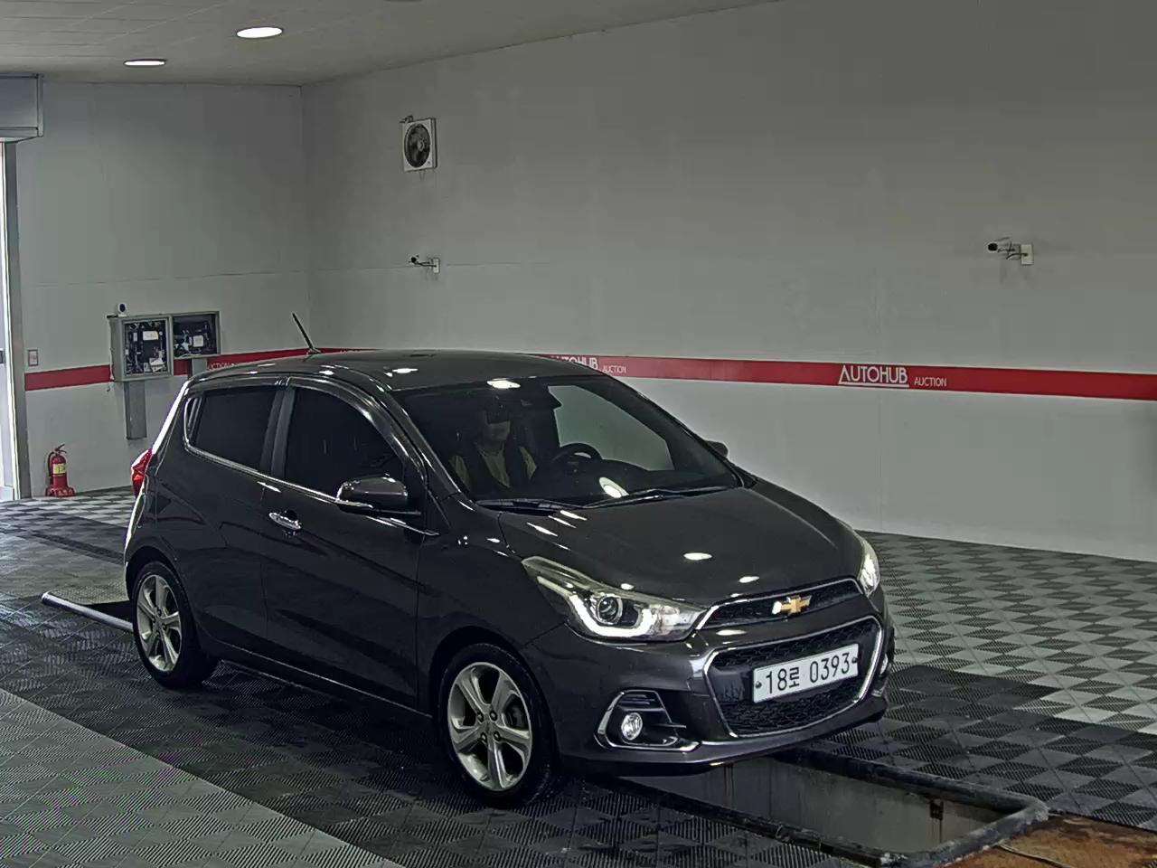 2016 - chevrolet spark