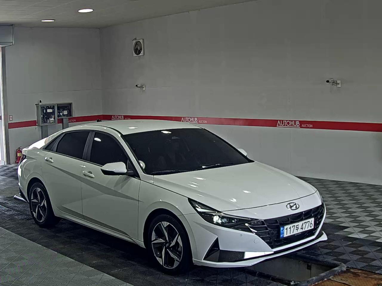 2022 - hyundai avante