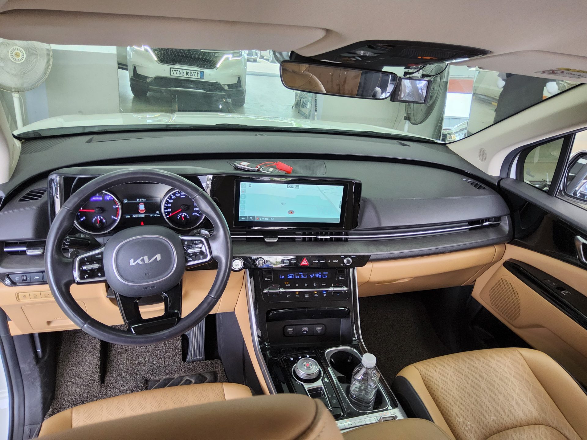 2023 - kia carnival