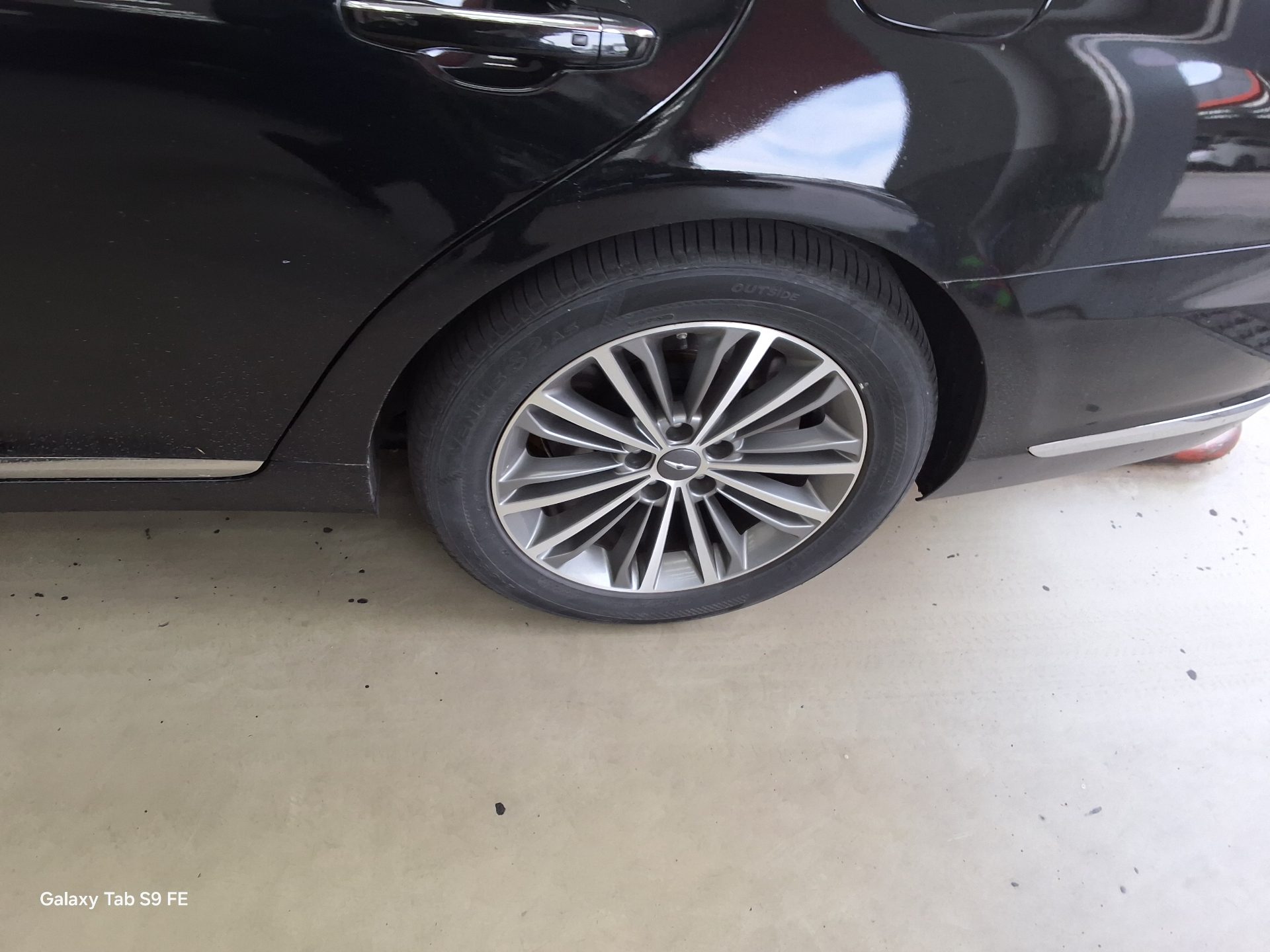2016 - genesis eq900