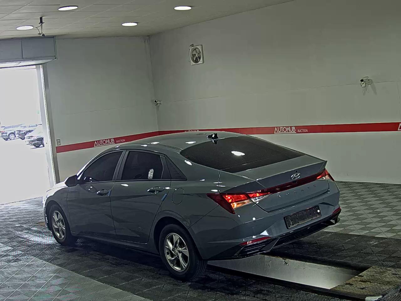 2022 - hyundai avante