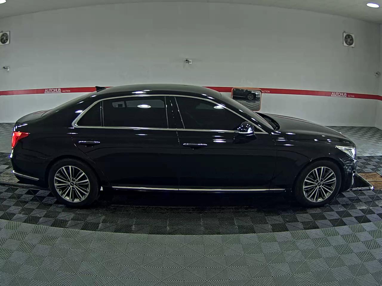 2016 - genesis eq900